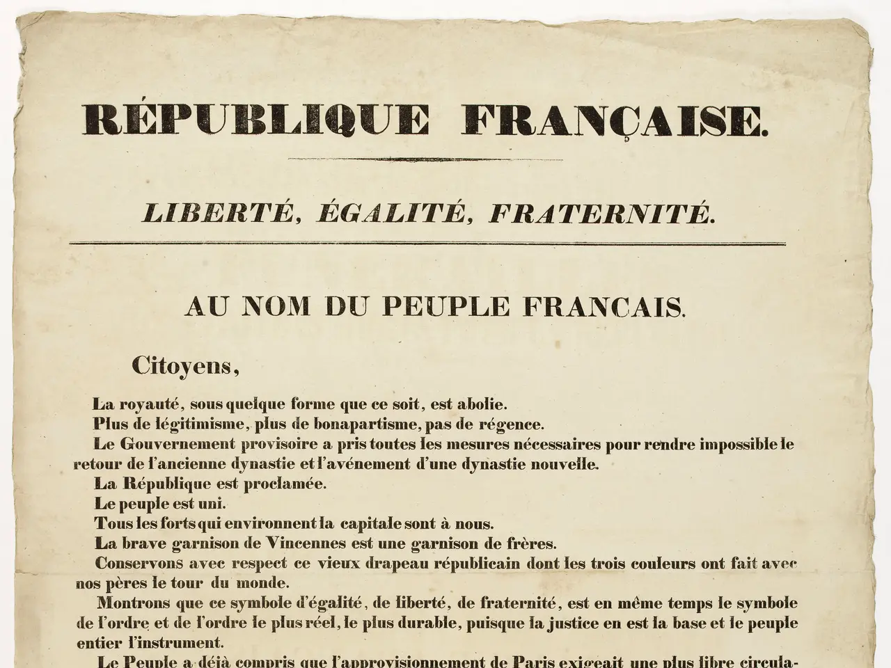 The image shows a paper with the text "Liberté Égalité Fraternité au Nom du Peuple Français"...