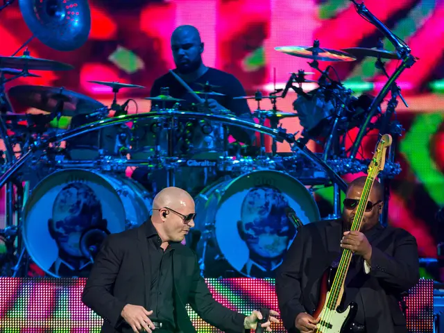 Performer Wins Multiple Oscars, Golden Globes, and Grammys; Holds Successful Concert in Munich