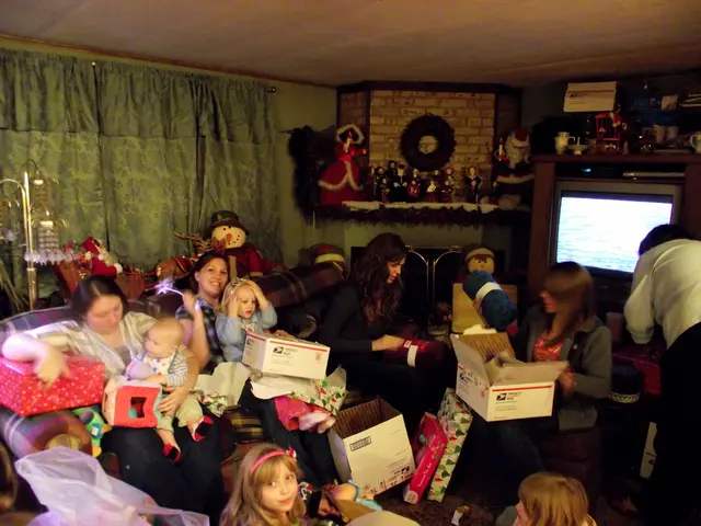 Discover Sophisticated Babies: Latest Fashions in Comprehensive Baby Gift Baskets