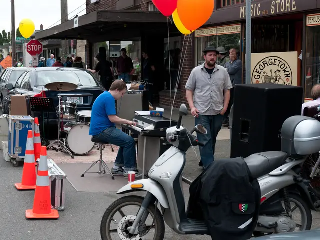 Congratulatory Announcement for Astrid Kunkel: Decade of Daycare Service in Heusenstamm Celebrated