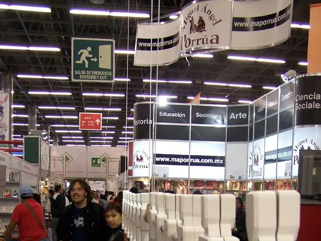 Reducing Clutter Gradually: The Method to Aid You in Organizing When Anxiety About Disarray is...