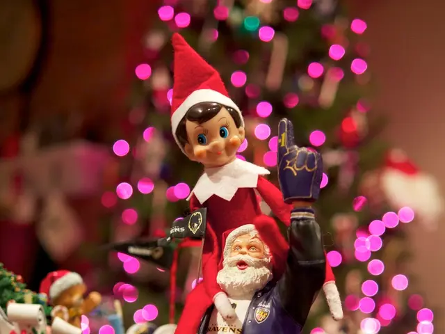 Expensive nursery setup available in Plößberg, priced at EUR 400