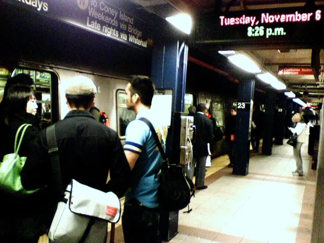 Live report from Liveticker: PADERBORN'S 2025 Libori Event: Visitors of the colossal Ferris wheel...