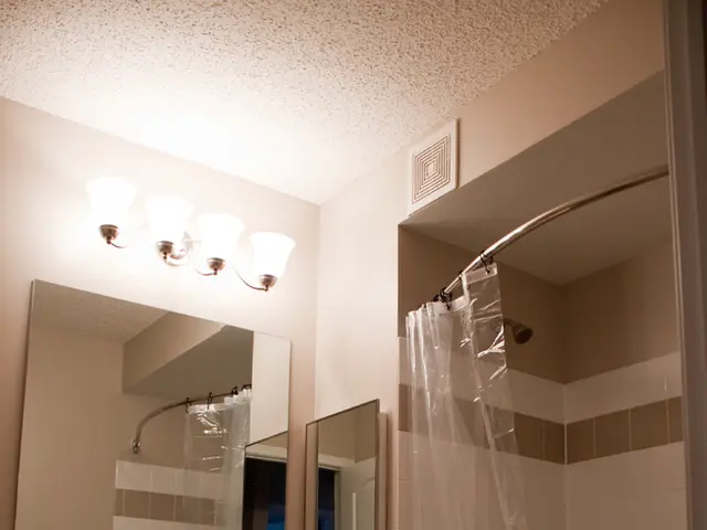 Limited operation times at the Stenkhoff Bathhouse