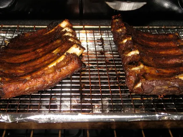 "Cooking on a Big Green Egg for Over a Decade: Here Are My Essential Rules Every Ceramic Grill...