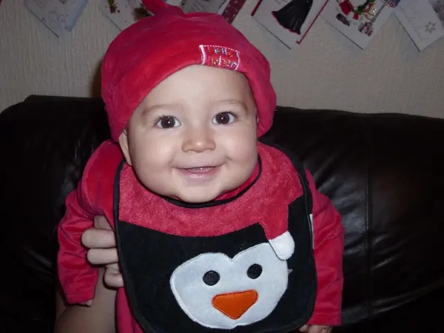 Exploring the Concept of 'Sad Beige Parenting': Is It Potentially Detrimental to Infants'...