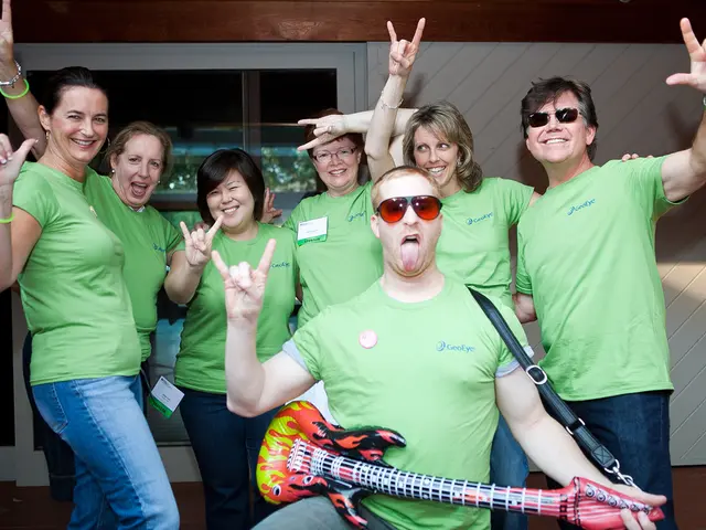 An amusing to thought-provoking literary event took place at the Niefern Cultural Station