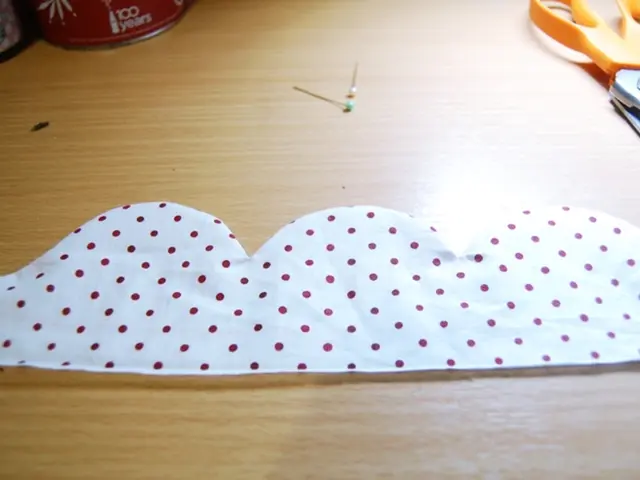 Redesigning Autumnal Outdoor Dining Ambiance with Eco-Friendly Décor Elements