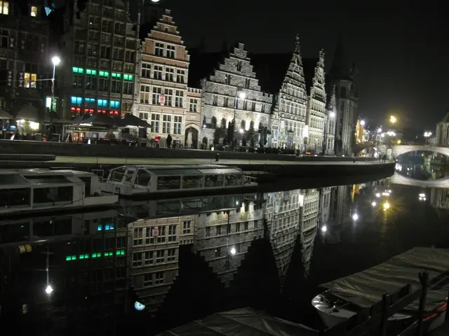 Reconstructed float in Rendsburg attracting fish bites