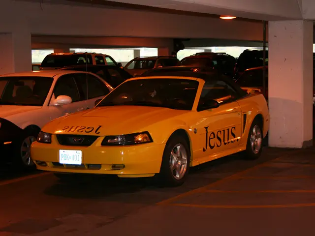 Urban Leader Pushes for Motor Vehicle Prohibition - Expanding Room for Bicyclists