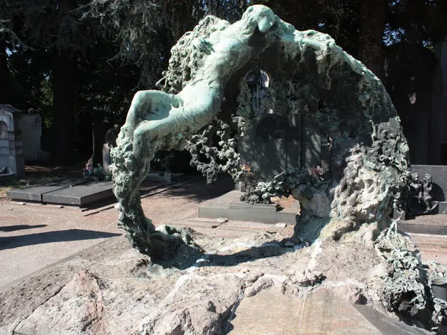 Complimentary walking tours of the Friedwald area, located in Bramsche, are now available.