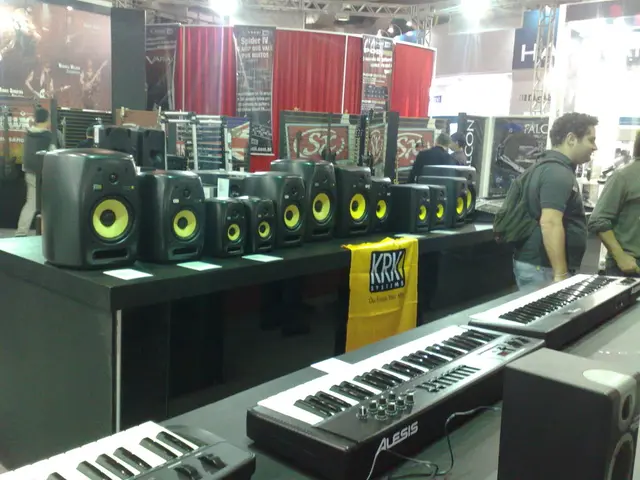 Emergence of Cross-Breed Gaming: Merging Randomized Elements with Real-Life Moderators