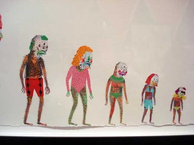 Homes with an air of opulence and a cozy ambiance tend to be painted in the hue of Swiss Coffee.