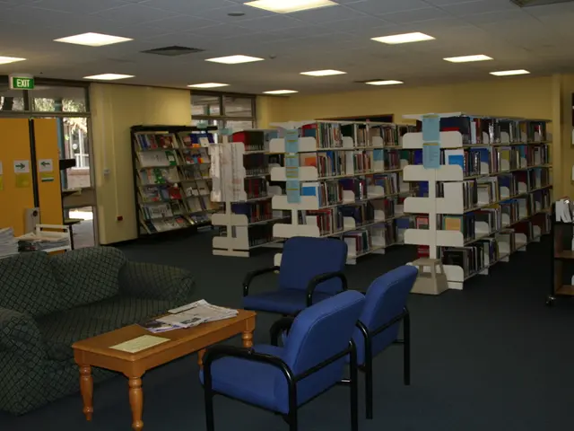 Hundreds of libraries illuminated, one evening: books read, laughter echoed, curiosities pondered