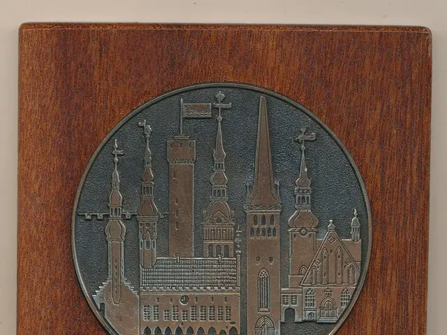 The image shows a wooden plaque with a picture of a building on it. The plaque is made of metal and...
